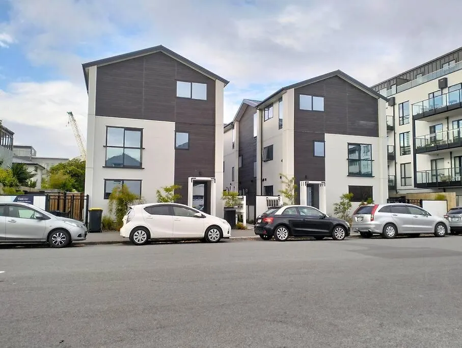 Cozy 2 Bed Cbd Retreat By Latimer Square Villa Christchurch Holiday home